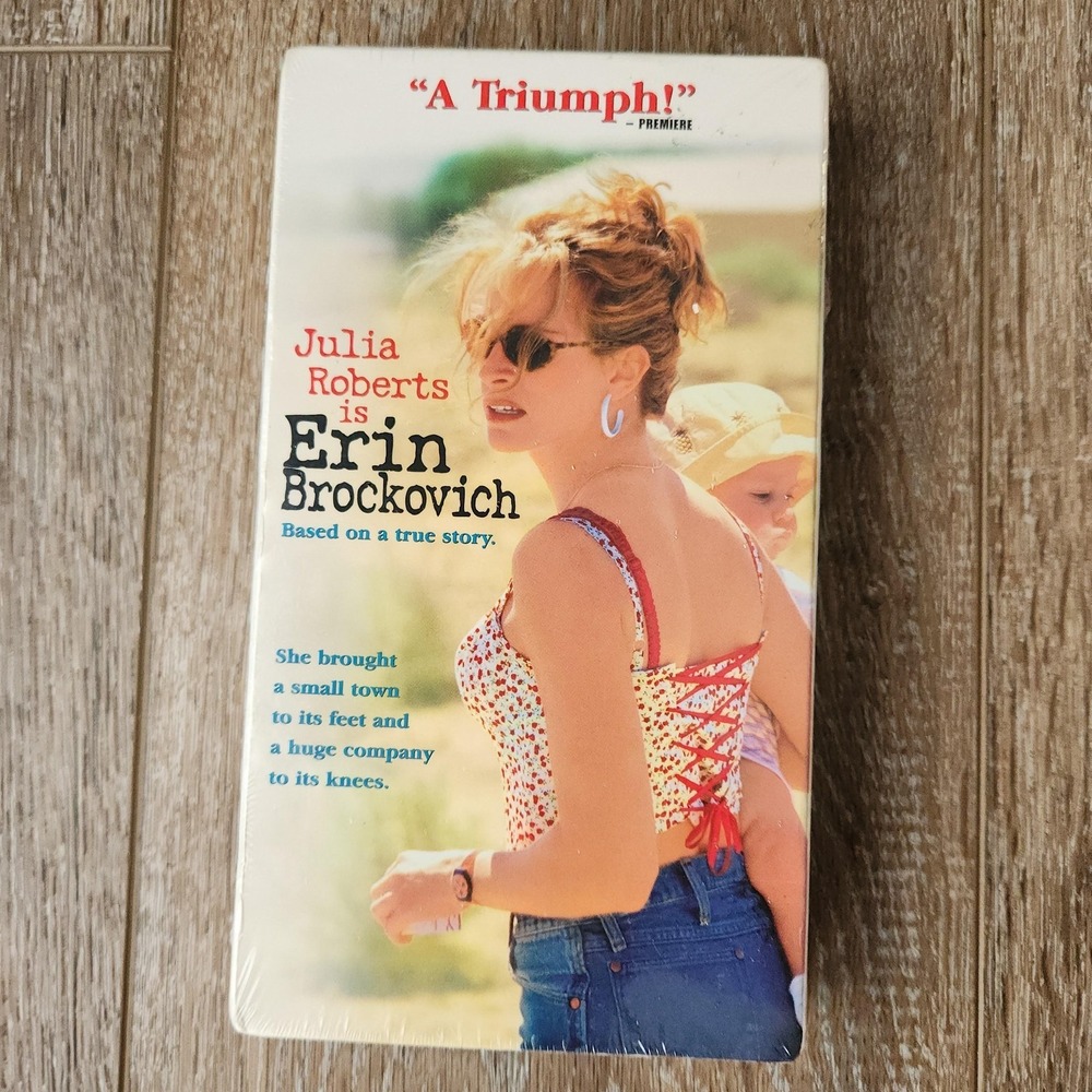 Vintage Erin Brockovich VHS Tape Julia Roberts Universal Drama Legal Movie Bio